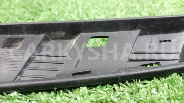 Кронштейн решетки правый Honda Pilot 2016 Honda Pilot 