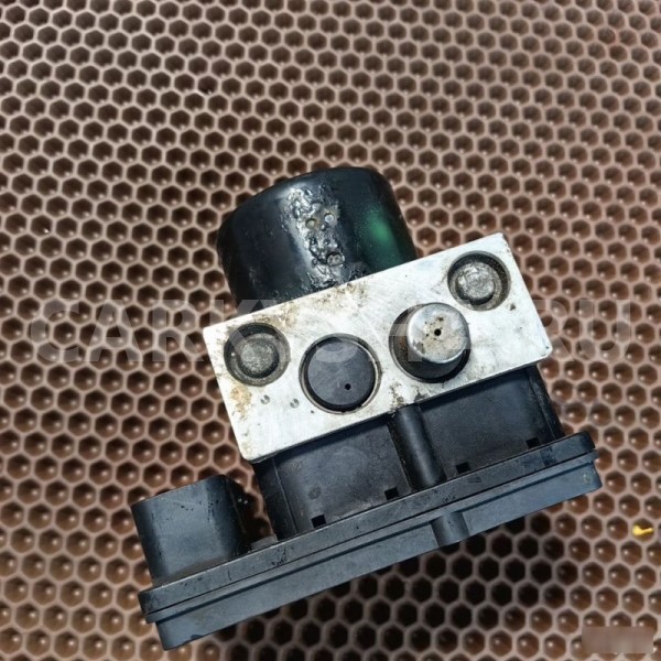 Блок ABS насос Nissan Navara (Frontier) 