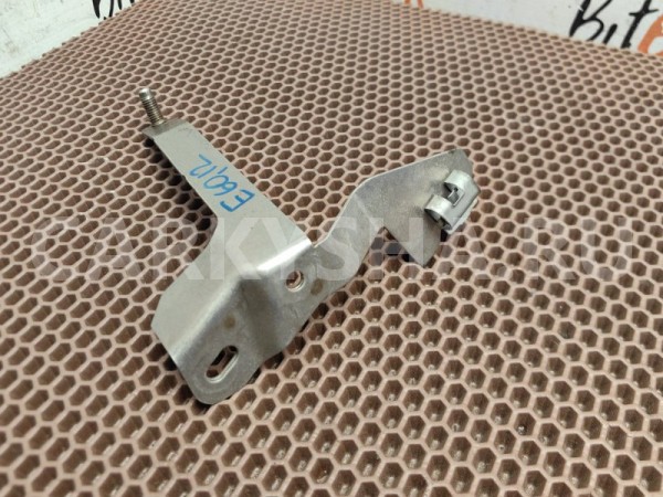 Кронштейн глушителя BMW 5er 