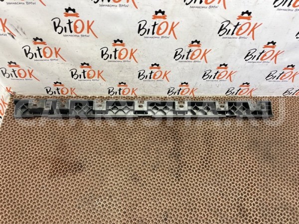 Кронштейн порога центральный BMW X1 