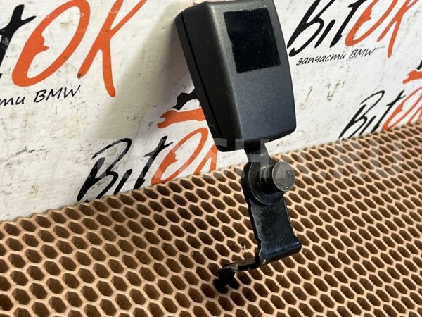 Замок ремня безопасности BMW X6 