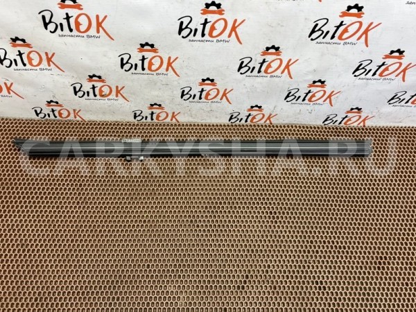 Уплотнитель стекла двери BMW 5er 