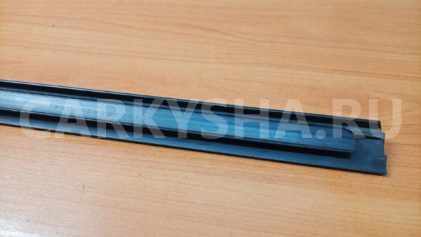 Уплотнитель стекла двери (бархотка внутренняя) Mitsubishi i оригинальный номер MR487149