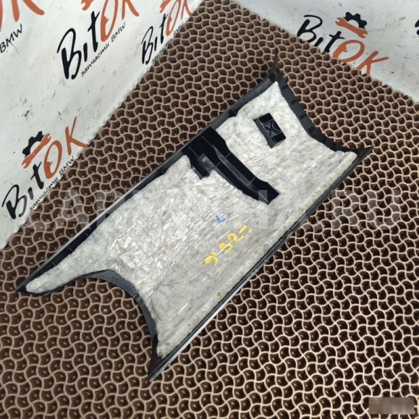 Накладка стойки BMW X3 