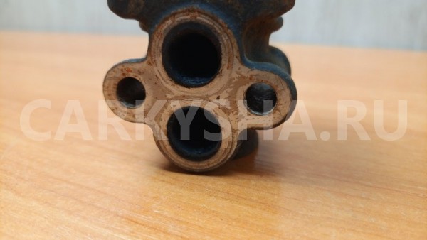 Клапан рециркуляции картерных газов Mitsubishi Mitsubishi i оригинальный номер MR578913