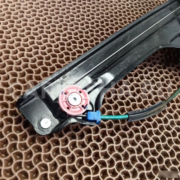 Стеклоподъемник BMW 2er 