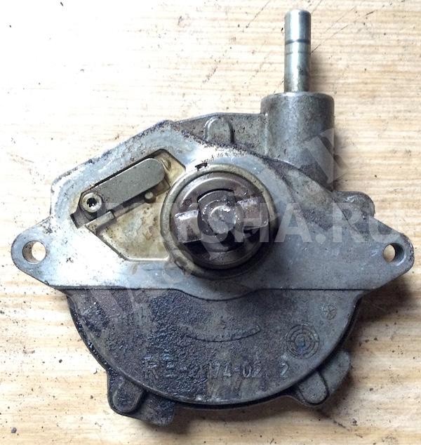 Насос вакуумный тормозной системы Mercedes-Benz C-klasse II (W203) Седан оригинальный номер A2712300465 A2712301165 A2712300965 A 271 230 04 65 A 271 230 11 65 A 271 230 09 65 724807070 7.24807.07.0