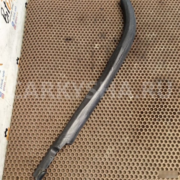 Уплотнитель крыла BMW X1 