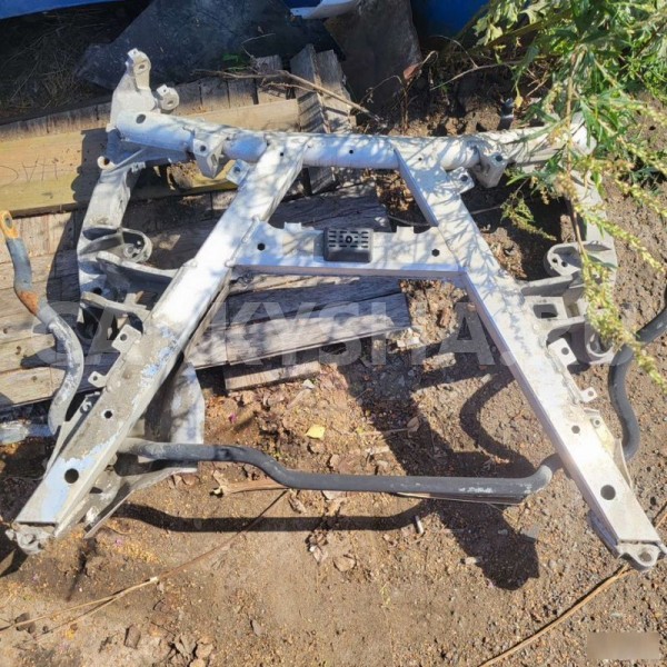 Подрамник балка моста BMW 5er 