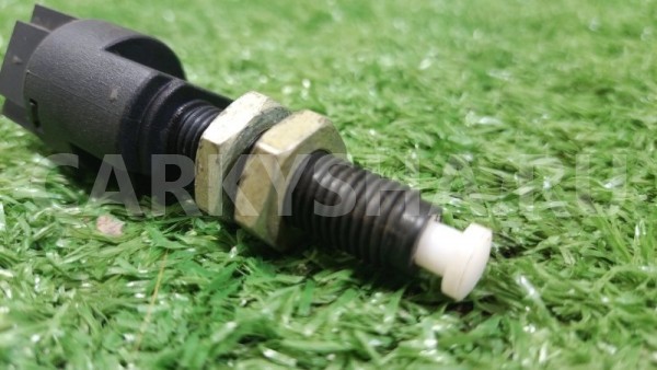 Датчик включения стоп-сигнала УАЗ Патриот Пикап УАЗ Pickup 