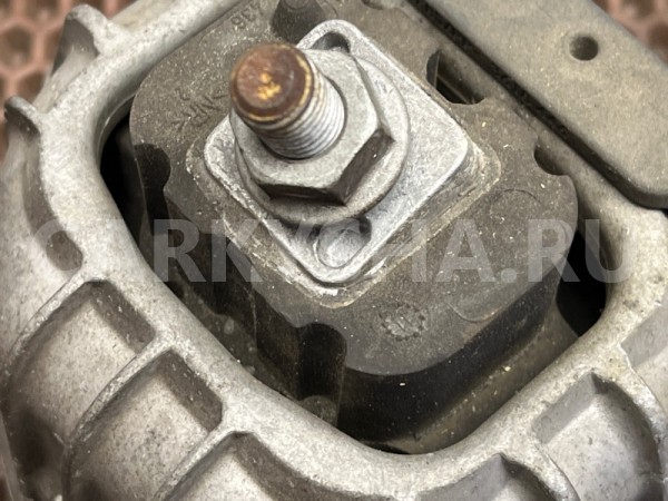Подушки двигателя BMW X1 