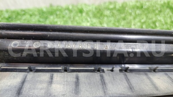 Решетка вентиляционная правая Mercedes-Benz Mercedes-Benz M-klasse оригинальный номер A1648300442