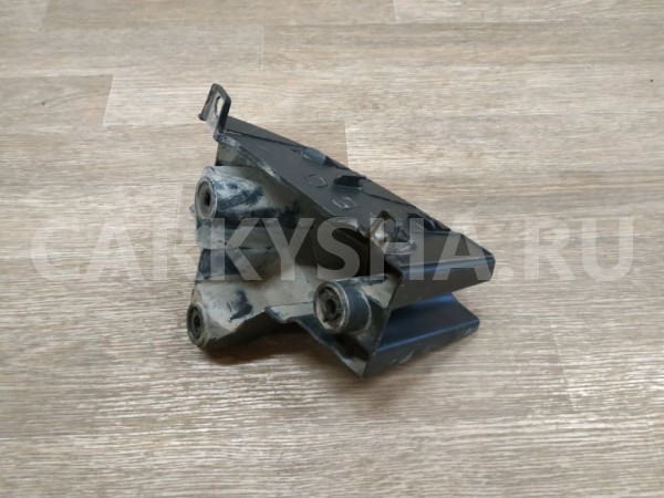 Кронштейн заднего бампера правый Citroen C4 