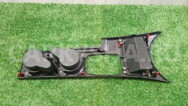 Накладка центральной консоли Mitsubishi Outlander Mitsubishi i оригинальный номер MR975142