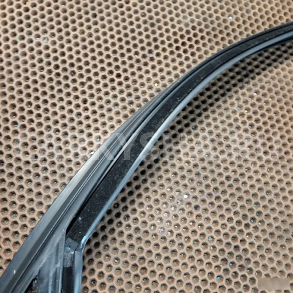 Направляющая резинка стекла BMW X3 