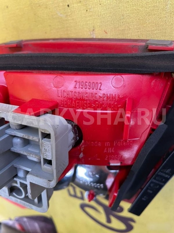 Фонарь задний правый Audi A4 B8 Audi 200 