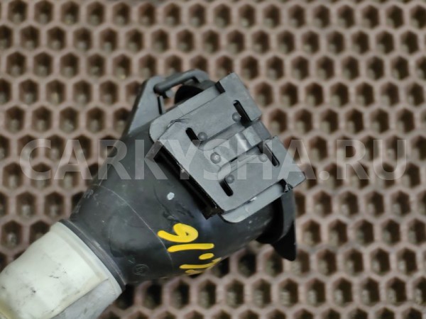 Горловина бачка стеклоомывателя BMW X1 