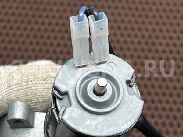 Моторчик солнцезащитной шторки BMW 5er 