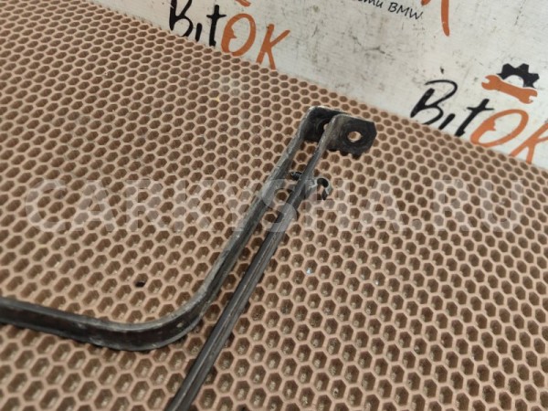 Ленты крепления топливного бака BMW X1 