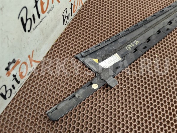 Молдинг двери BMW X1 