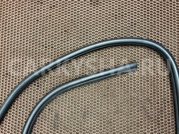 Уплотнитель дверного проема BMW 3er 