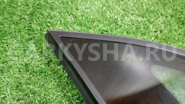 Стекло кузовное глухое левое Kia Sorento 2014 Kia Sorento 