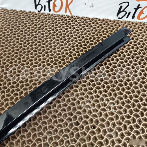 Молдинг двери BMW X3 