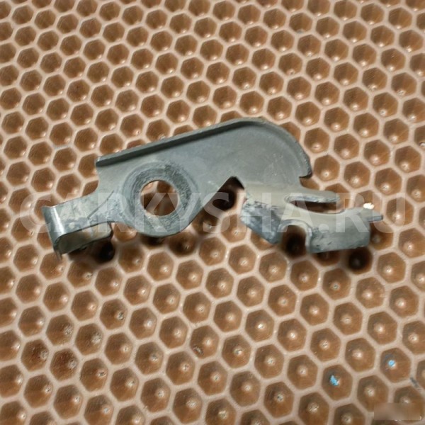 Кронштейн шланга BMW X1 