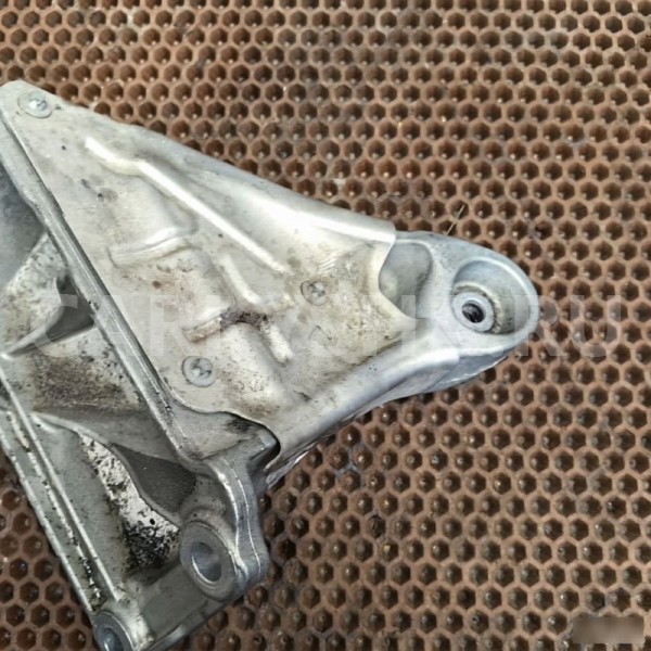 Кронштейн двигателя BMW 3er 