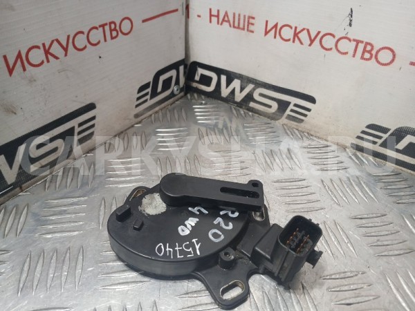 Датчик положения селектора КПП Nissan Avenir 