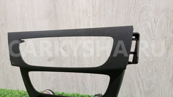 Рамка магнитолы Renault Megane 2012 Renault Megane 