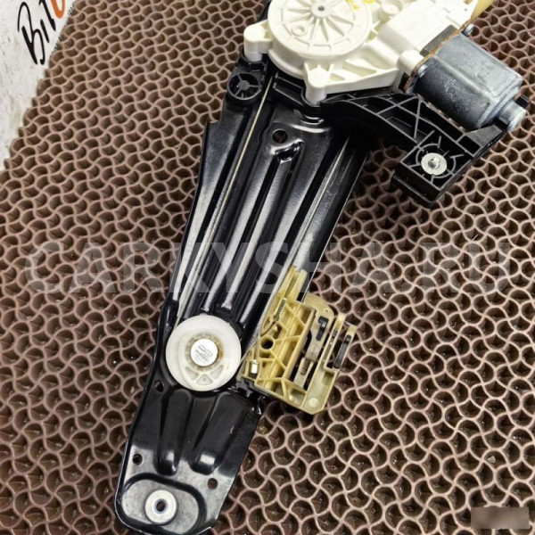 Стеклоподъемник BMW 7er оригинальный номер 51 35 7 182 615