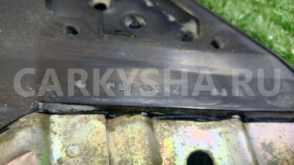 Уголок двери (накладка внутренняя) Mitsubishi 3000 GT Z15A (1994—1998) Mitsubishi 3000 GT оригинальный номер MB641342