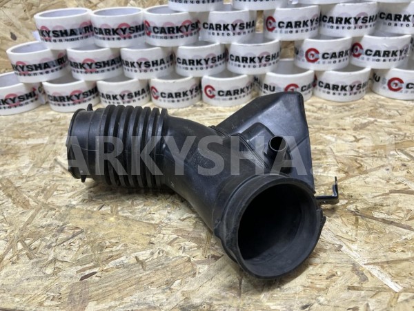Патрубок воздушного фильтра Toyota RAV 4 IV (CA40) Рестайлинг оригинальный номер 17880-36090