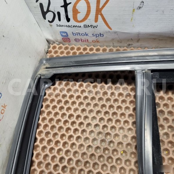 Уплотнительная резинка стекла BMW X3 