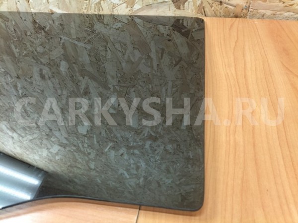 Стекло двери заднее правое Toyota Alphard MNH15W Toyota Alphard оригинальный номер 6810358010