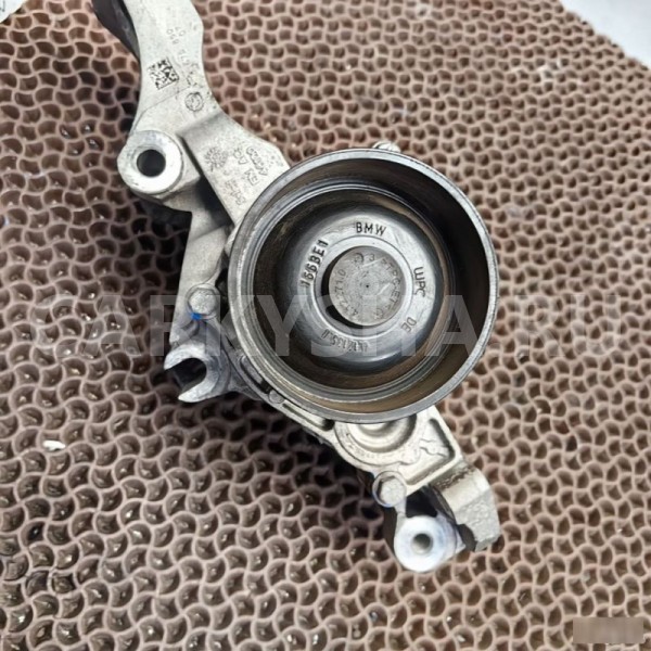 Помпа с кронштейном BMW X1 