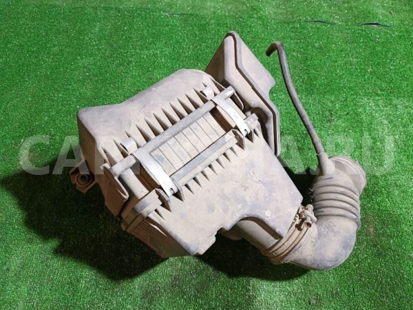 Корпус воздушного фильтра Mitsubishi Lancer 