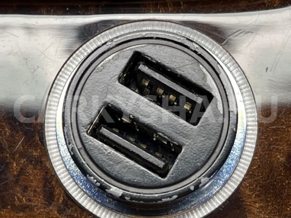 Накладка центральной консоли BMW 5er 