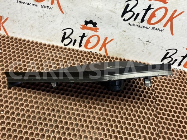 Накладка торпедо боковая BMW 7er 