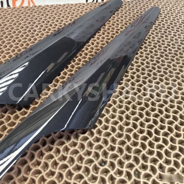 Накладка двери BMW X1 