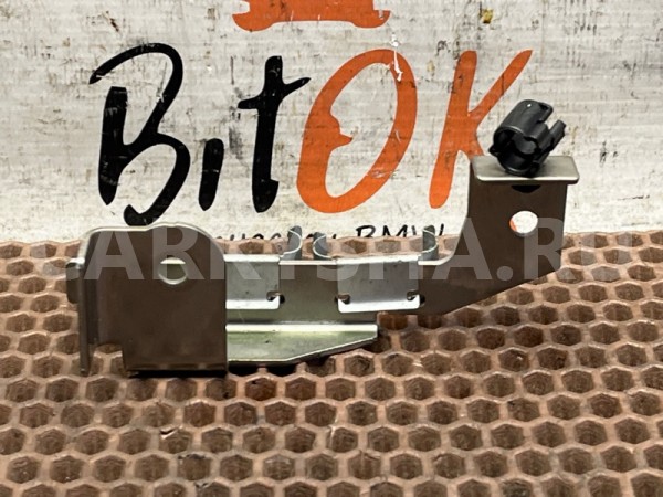 Кронштейн лямбда-зондов BMW X5 