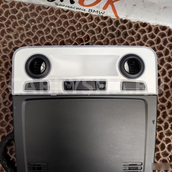 Плафон коммутационный центр в крыше BMW X1 