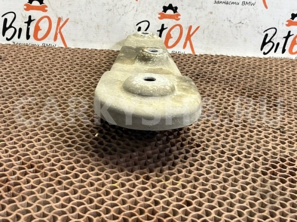 Реактивная тяга BMW 7er 