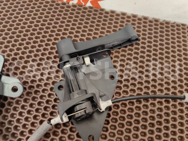 Замок багажника BMW X5 