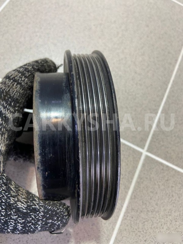 Шкив помпы Mercedes-Benz 190 1984 г Mercedes-Benz W124 