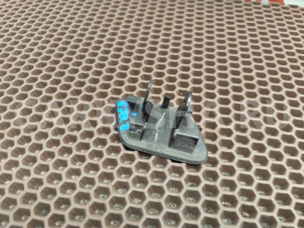 Крышка форсунки омывателя фары BMW X5 