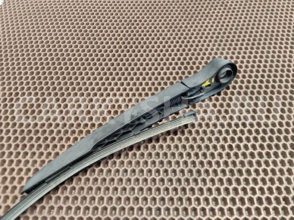 Поводок дворника BMW X1 