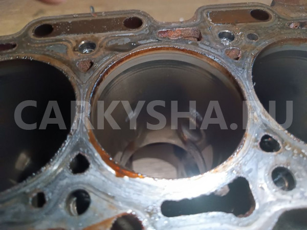 Блок цилиндров Mitsubishi i оригинальный номер MD368157