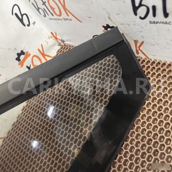 Стекло форточка BMW X1 